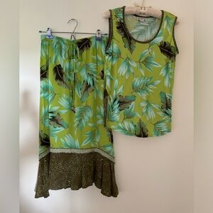 Beautiful Ku de ta' Woman’s Top and Skirt, Size M